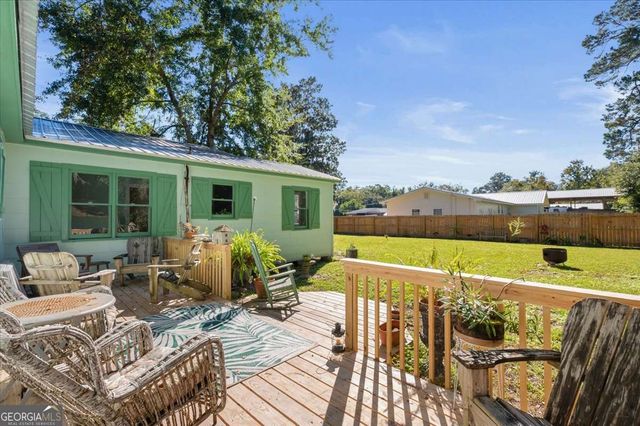 300 Colson Avenue, Woodbine, GA 31569