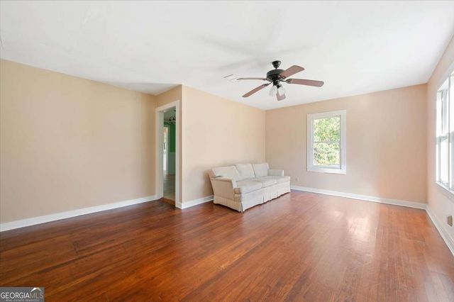 300 Colson Avenue, Woodbine, GA 31569