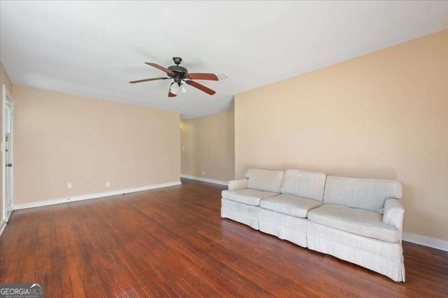 300 Colson Avenue, Woodbine, GA 31569