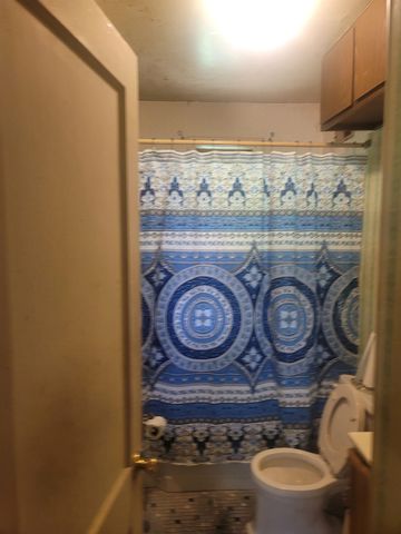 516 E RAINES RD, Memphis, TN 38109