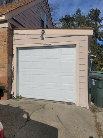 516 E RAINES RD, Memphis, TN 38109