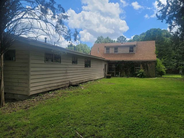 516 E RAINES RD, Memphis, TN 38109