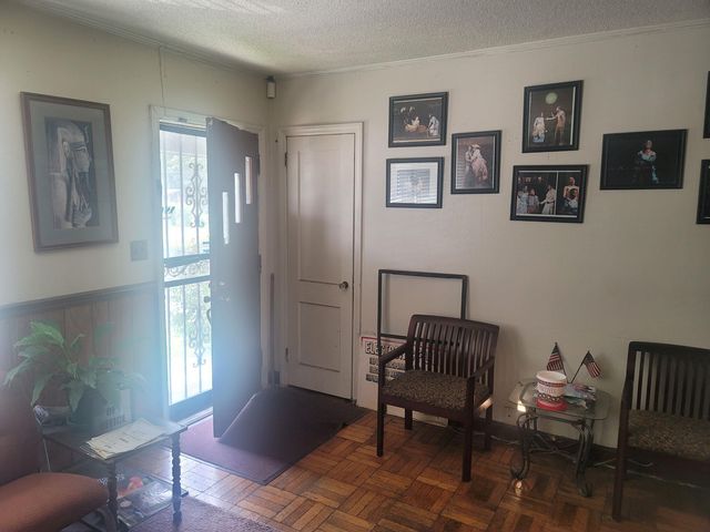 516 E RAINES RD, Memphis, TN 38109