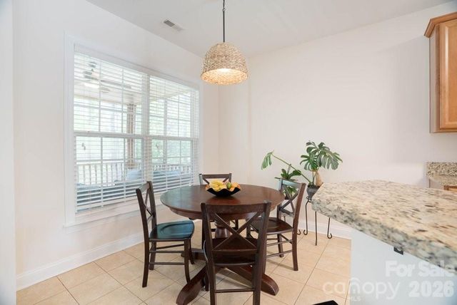 147 Honeysuckle Creek Loop, Mooresville, NC 28117