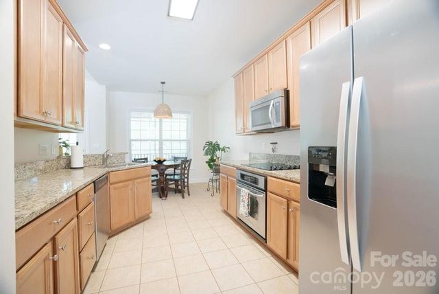 147 Honeysuckle Creek Loop, Mooresville, NC 28117
