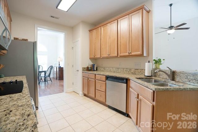 147 Honeysuckle Creek Loop, Mooresville, NC 28117