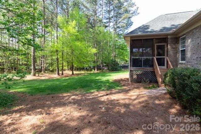 147 Honeysuckle Creek Loop, Mooresville, NC 28117