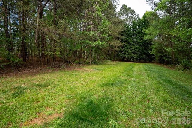 147 Honeysuckle Creek Loop, Mooresville, NC 28117