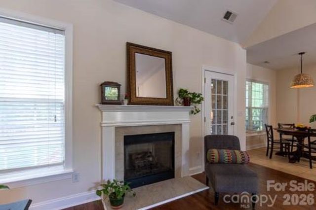 147 Honeysuckle Creek Loop, Mooresville, NC 28117