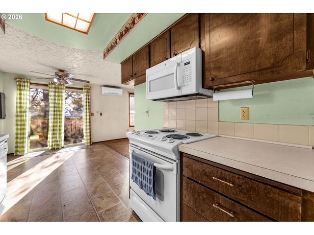 3702 Ne 45TH St 3702, Vancouver, WA 98661