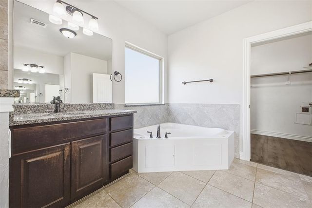 16205 Fair Winds Way, Edmond, OK 73013