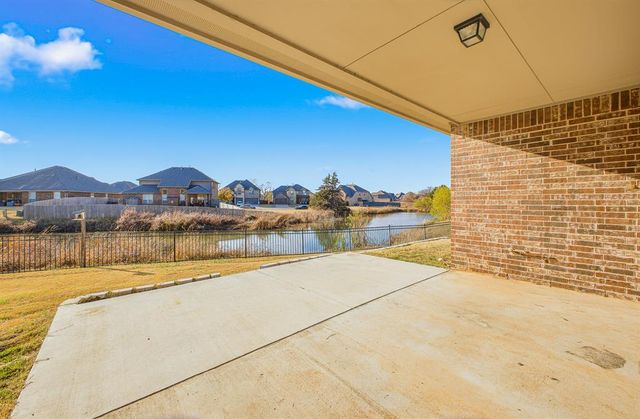 16205 Fair Winds Way, Edmond, OK 73013