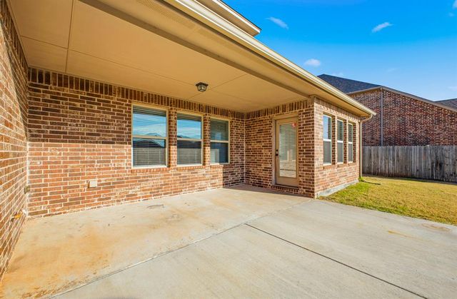 16205 Fair Winds Way, Edmond, OK 73013