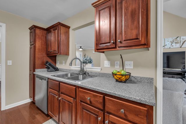 7999 Squirrel Wood Court, Ooltewah, TN 37363