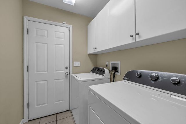 7999 Squirrel Wood Court, Ooltewah, TN 37363