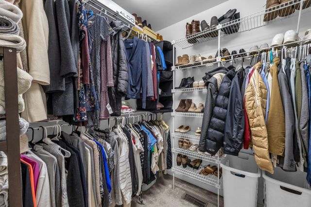 7999 Squirrel Wood Court, Ooltewah, TN 37363