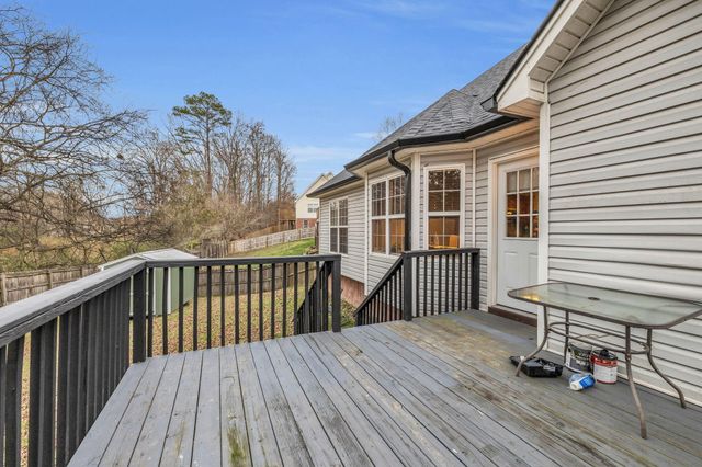 7999 Squirrel Wood Court, Ooltewah, TN 37363