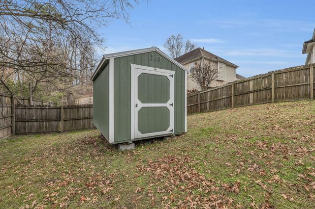 7999 Squirrel Wood Court, Ooltewah, TN 37363