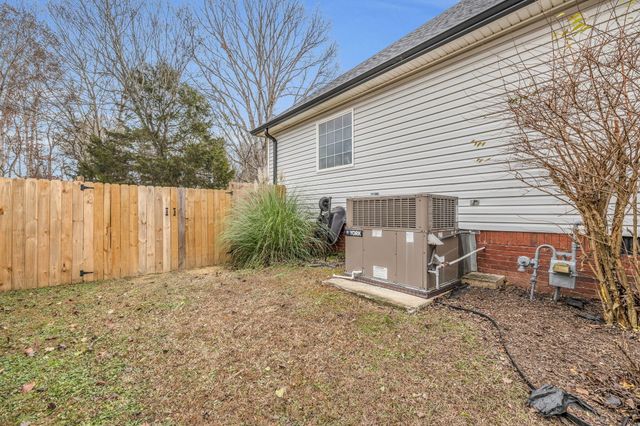 7999 Squirrel Wood Court, Ooltewah, TN 37363