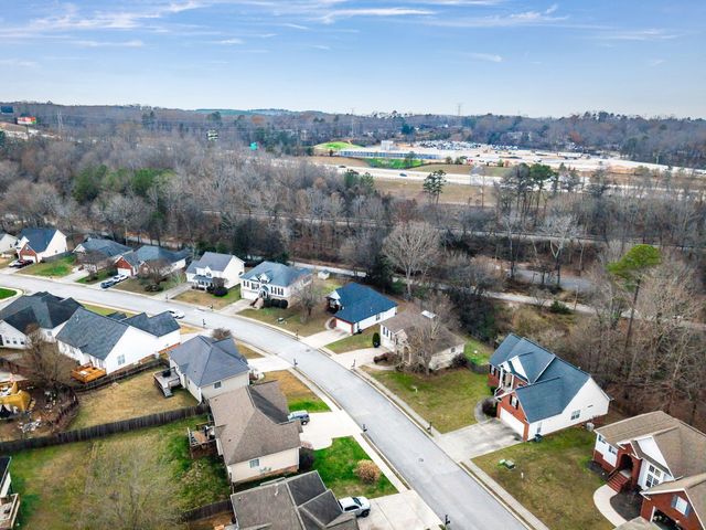 7999 Squirrel Wood Court, Ooltewah, TN 37363