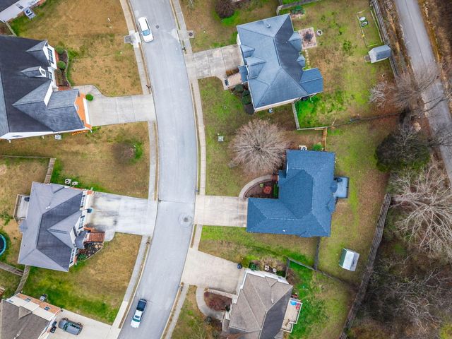 7999 Squirrel Wood Court, Ooltewah, TN 37363