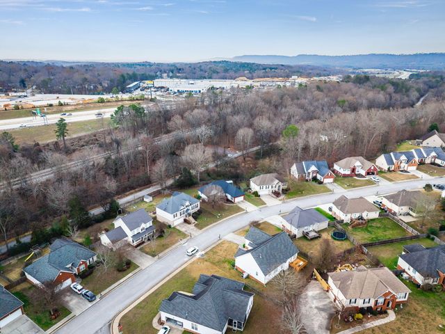 7999 Squirrel Wood Court, Ooltewah, TN 37363