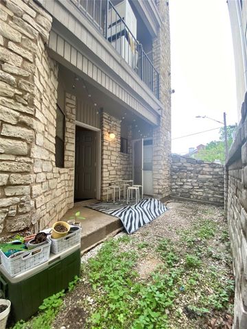 2604 Salado ST 102, Austin, TX 78705