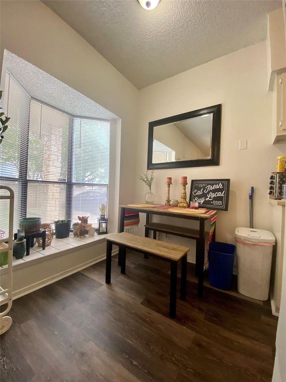 2604 Salado ST 102, Austin, TX 78705