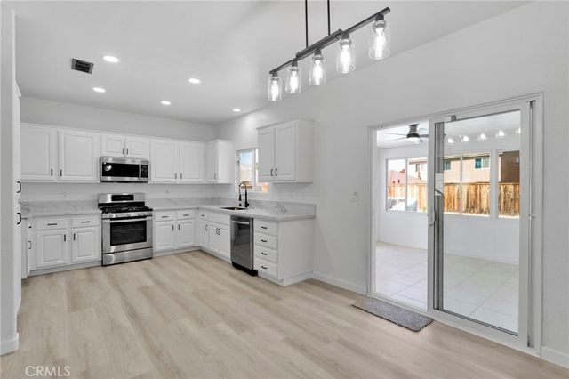 13970 Doria, Victorville, CA 92394