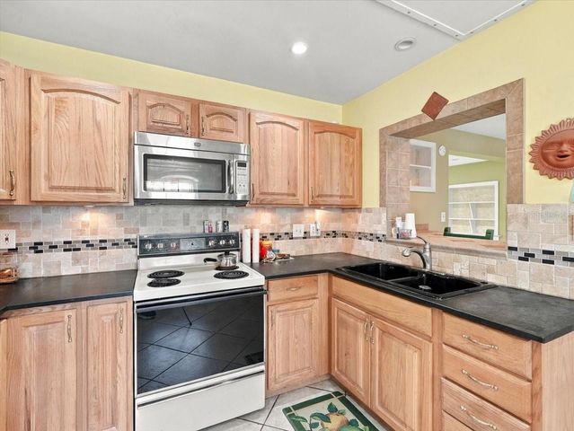 5054 4TH AVENUE S, St Petersburg, FL 33707