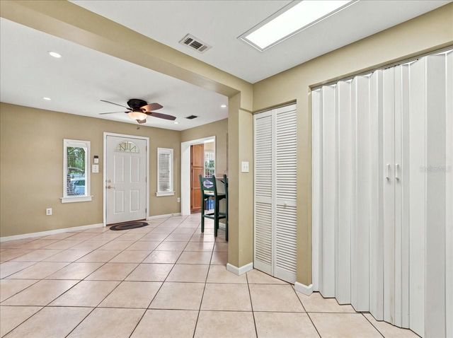 5054 4TH AVENUE S, St Petersburg, FL 33707