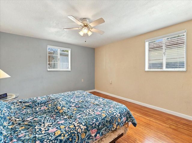 5054 4TH AVENUE S, St Petersburg, FL 33707
