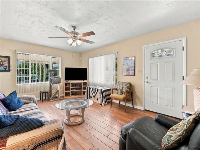 5054 4TH AVENUE S, St Petersburg, FL 33707