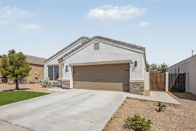 4012 W MAGGIE Drive, San Tan Valley, AZ 85144