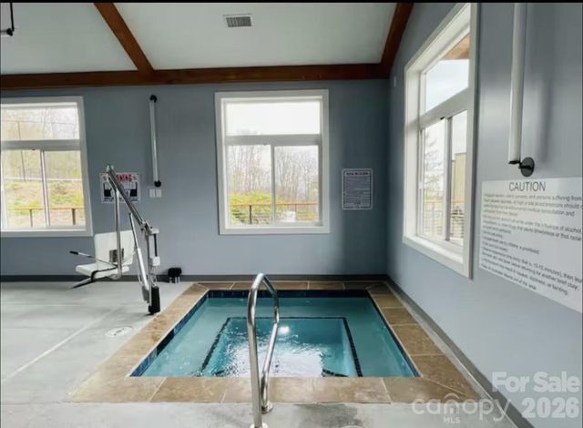 101 Sugar Ski Drive, Sugar Mountain, NC 28604