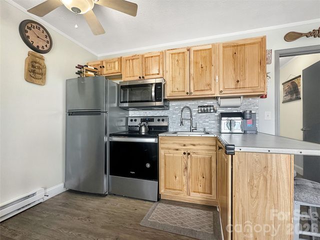 101 Sugar Ski Drive, Sugar Mountain, NC 28604