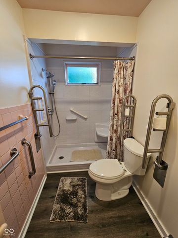 2428 Main Street, Elwood, IN 46036