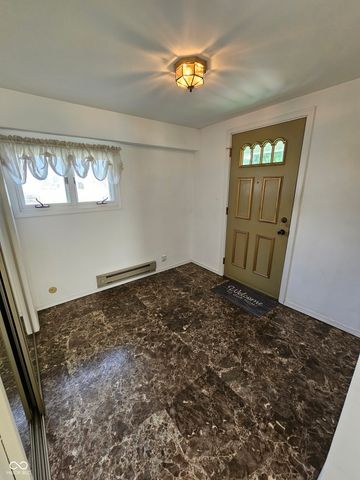 2428 Main Street, Elwood, IN 46036