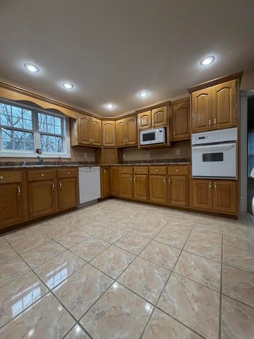 90 Howington Lane, Corbin, KY 40701