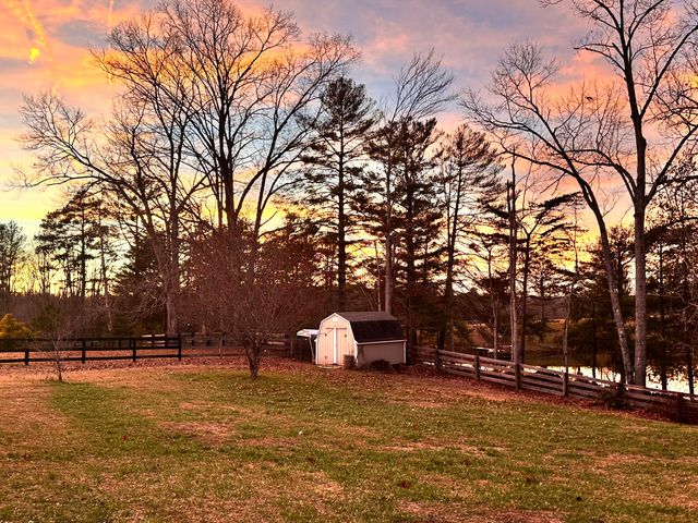 90 Howington Lane, Corbin, KY 40701