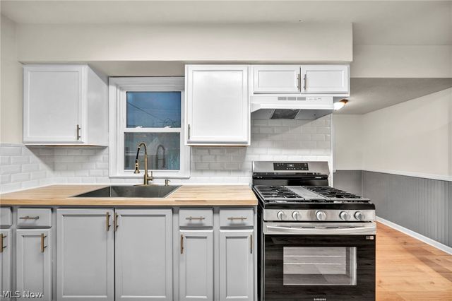 20801 Morris Avenue, Euclid, OH 44123