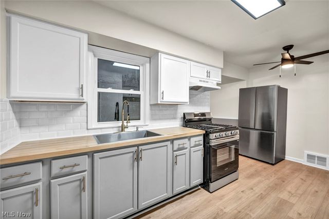 20801 Morris Avenue, Euclid, OH 44123