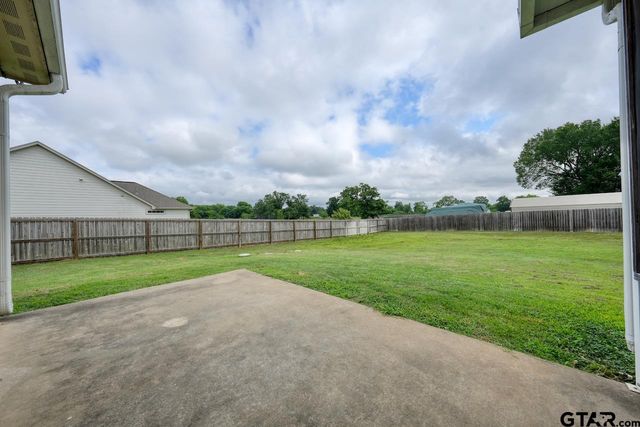19984 Cr 452, Lindale, TX 75771