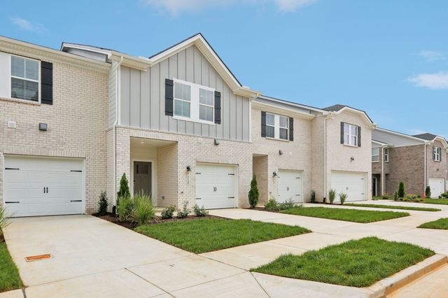 7142 Cedarcrest Ln, Fairview, TN 37062