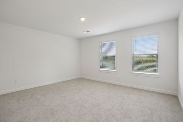 7142 Cedarcrest Ln, Fairview, TN 37062