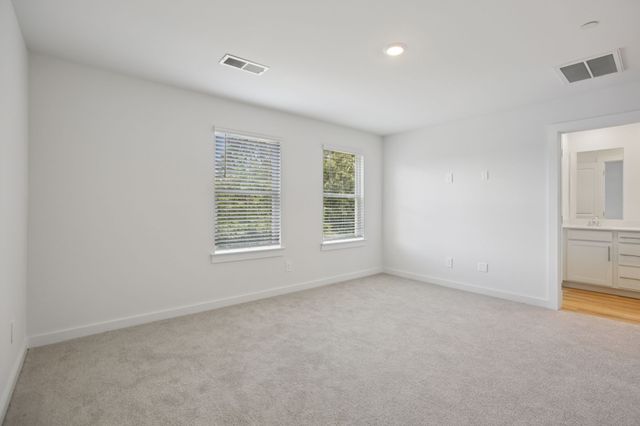 7142 Cedarcrest Ln, Fairview, TN 37062