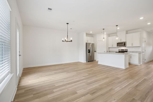 7142 Cedarcrest Ln, Fairview, TN 37062