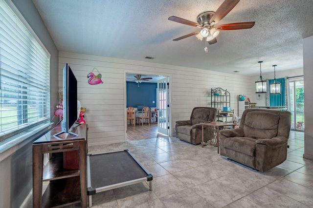 228 NW Watson Drive, Fort Walton Beach, FL 32548