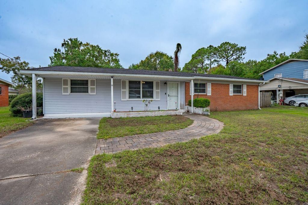 228 NW Watson Drive, Fort Walton Beach, FL 32548