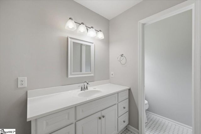 402 Latrobe Drive, Simpsonville, SC 29681